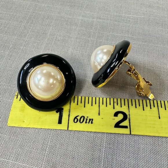 Vintage Large Pearl with Black Round Clip On Earrings - Picture 7 of 8